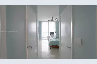 90 SW 3rd St #4406, Miami, FL 33130 - Photo 21