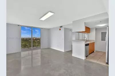 816 NW 11th St #1208, Miami, FL 33136 - Photo 5