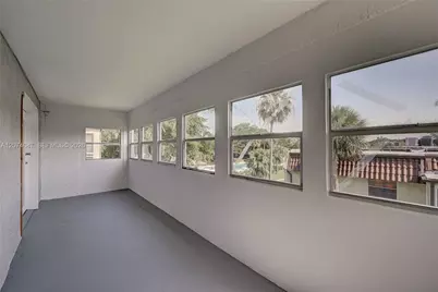 2700 Riverside Dr #303-B, Coral Springs, FL 33065 - Photo 9
