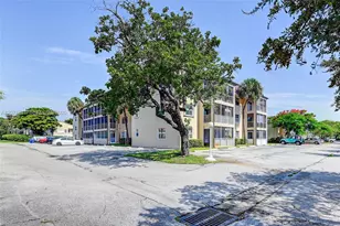 2700 Riverside Dr, Coral Springs, FL 33065 - Photo 3