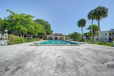 2700 Riverside Dr #303-B, Coral Springs, FL 33065 - Photo 5