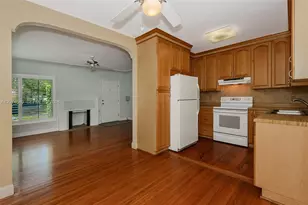989 Eastward Dr, Miami Springs, FL 33166 - Photo 5