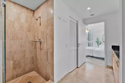 300 S Biscayne Blvd #T-1708, Miami, FL 33131 - Photo 19