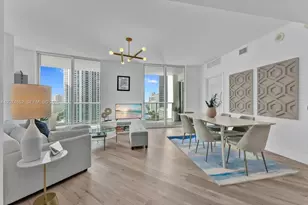 300 S Biscayne Blvd, Miami, FL 33131 - Photo 9