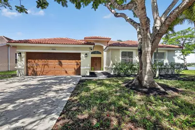 2342 NW 184th Ter, Pembroke Pines, FL 33029 - Photo 1