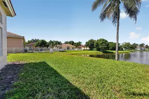 2342 NW 184th Terrace, Pembroke Pines, FL 33029 - Photo 45