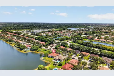 2342 NW 184th Ter, Pembroke Pines, FL 33029 - Photo 61