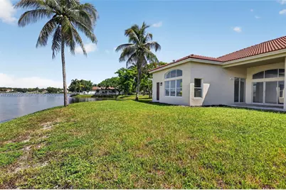 2342 NW 184th Ter, Pembroke Pines, FL 33029 - Photo 47