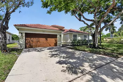 2342 NW 184th Ter, Pembroke Pines, FL 33029 - Photo 67