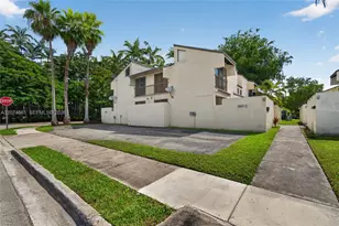 15811 SW 91st Ct, Palmetto Bay, FL 33157 - Photo 3
