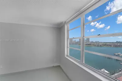 2780 NE 183rd St #1114, Aventura, FL 33160 - Photo 23