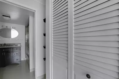 2780 NE 183rd St #1114, Aventura, FL 33160 - Photo 33