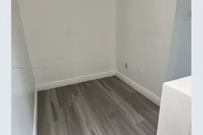 450 SW 3rd St #15, Miami, FL 33130 - Photo 13