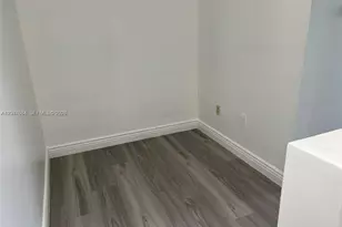 450 SW 3rd St, Miami, FL 33130 - Photo 13
