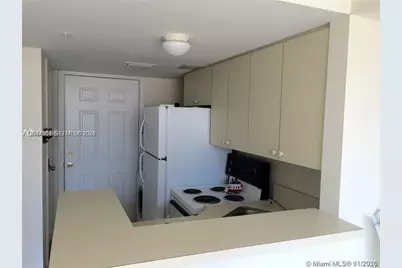 450 SW 3rd St #15, Miami, FL 33130 - Photo 1