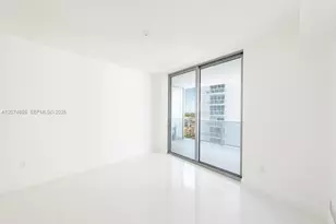 488 NE 18th St, Miami, FL 33132 - Photo 13