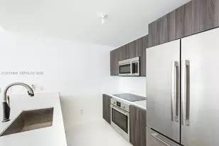 488 NE 18th St, Miami, FL 33132 - Photo 7
