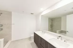 488 NE 18th St, Miami, FL 33132 - Photo 15
