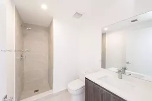 488 NE 18th St, Miami, FL 33132 - Photo 17