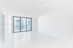 488 NE 18th St, Miami, FL 33132 - Photo 3