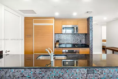 50 Biscayne Blvd #4402, Miami, FL 33132 - Photo 9