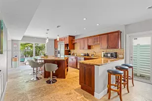3317 NE 16th Ct, Fort Lauderdale, FL 33305 - Photo 13