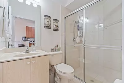 1034 NE 30th Ave, Homestead, FL 33033 - Photo 13