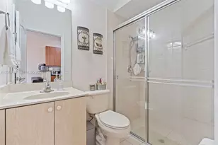 1034 NE 30th Ave, Homestead, FL 33033 - Photo 13