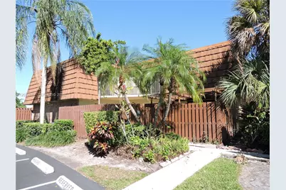 1316 SW 118th Ter #1316, Davie, FL 33325 - Photo 1