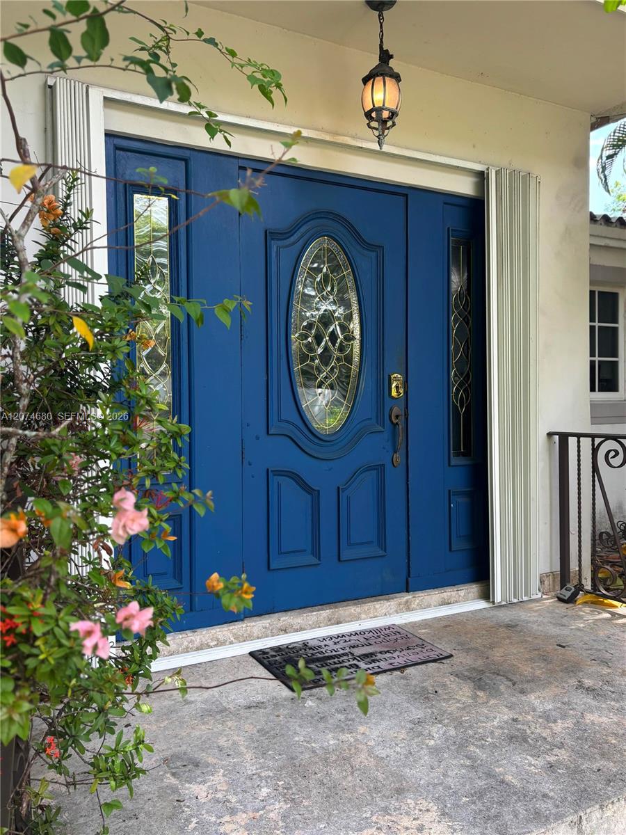 447 Blue Rd - 447 Blue Rd, Coral Gables, FL 33146 Luxury Property | Jose Angel Pina