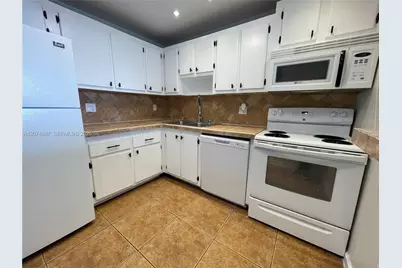 [Address not provided], North Miami Beach, FL 33160 - Photo 25