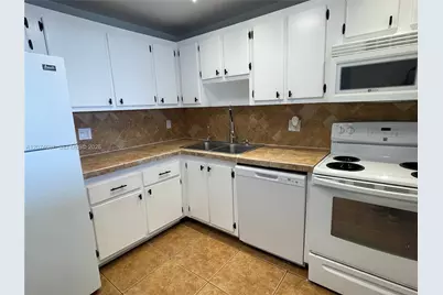 [Address not provided], North Miami Beach, FL 33160 - Photo 13