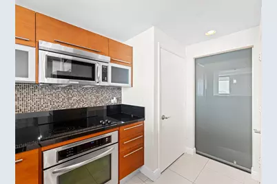 244 Biscayne Blvd #1803, Miami, FL 33132 - Photo 15