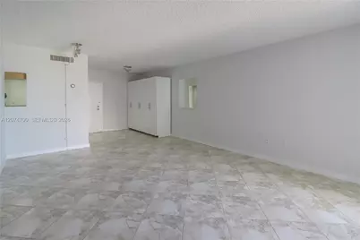 800 West Ave #509, Miami Beach, FL 33139 - Photo 3