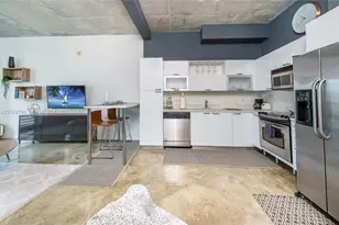 234 NE 3rd St, Miami, FL 33132 - Photo 15
