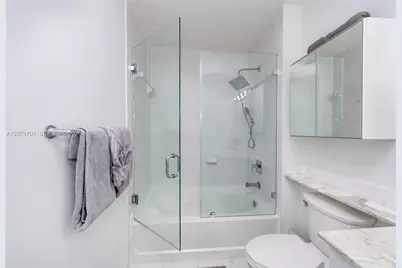 234 NE 3rd St #1703, Miami, FL 33132 - Photo 21