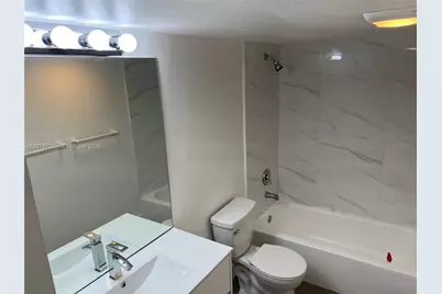 555 NE 15th St #24E, Miami, FL 33132 - Photo 23