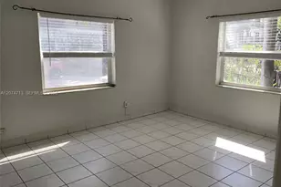 215 30th St, Miami Beach, FL 33140 - Photo 19