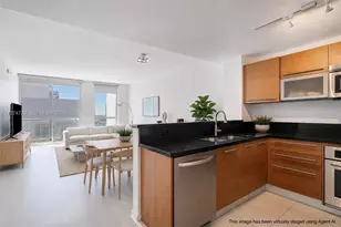 253 NE 2nd St, Miami, FL 33132 - Photo 9