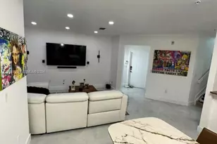 10630 NW 88th St, Doral, FL 33178 - Photo 3