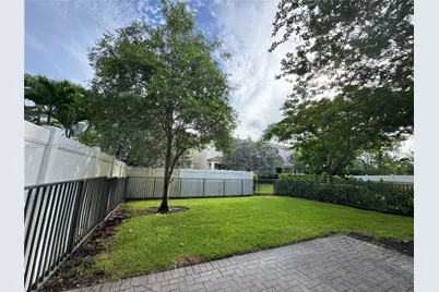 731 NE 193rd St #731, Miami, FL 33179 - Photo 19