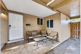 2904 Van Buren St, Hollywood, FL 33020 - Photo 3