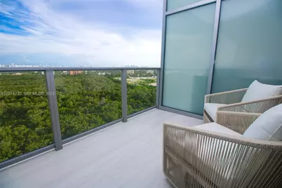 2411 Laguna Circle #1704, North Miami, FL 33181 - Photo 21