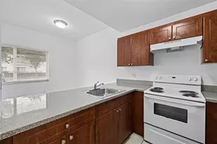 2429 W 78th St, Hialeah, FL 33016 - Photo 5