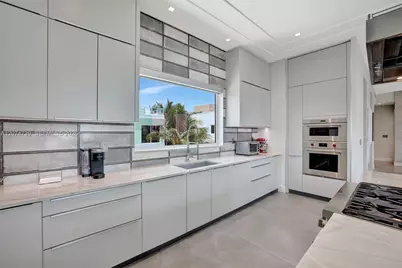 305 Oak St, Hollywood, FL 33019 - Photo 23
