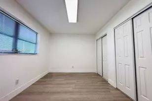 910 SW 2nd Ave, Hallandale Beach, FL 33009 - Photo 11