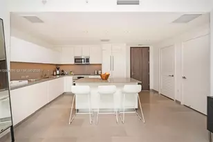 68 SE 6th St, Miami, FL 33131 - Photo 19