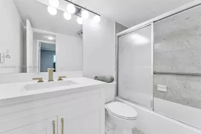 9811 N Hollybrook Lake Dr #103, Pembroke Pines, FL 33025 - Photo 17