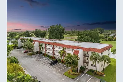9811 N Hollybrook Lake Dr #103, Pembroke Pines, FL 33025 - Photo 3