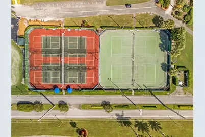 9811 N Hollybrook Lake Dr #103, Pembroke Pines, FL 33025 - Photo 27